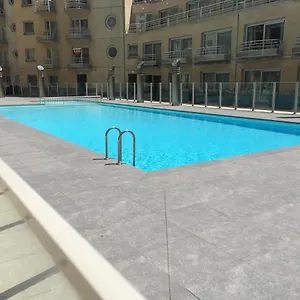 Apartment 4 Pers Met Frontaal Zeezicht & Prive Zwembad, Ostende